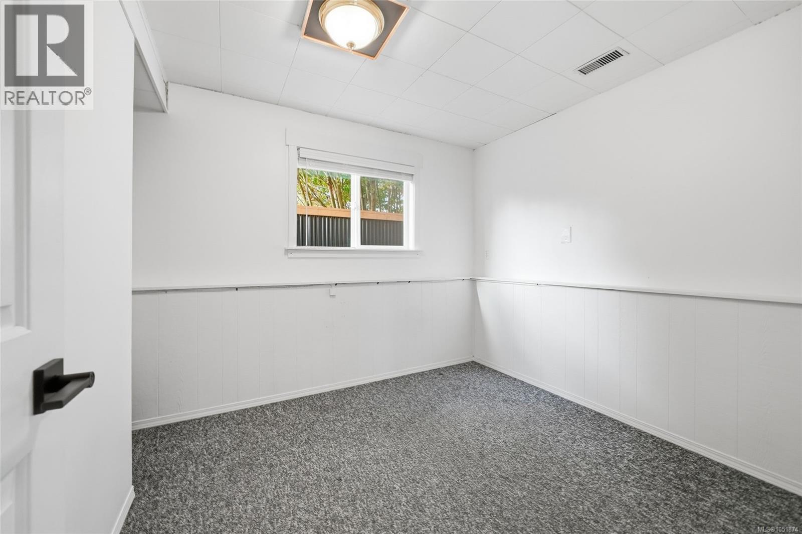1088 Nelson St - Image 42