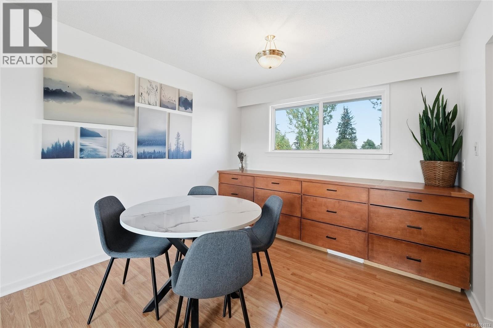 1088 Nelson St - Image 6