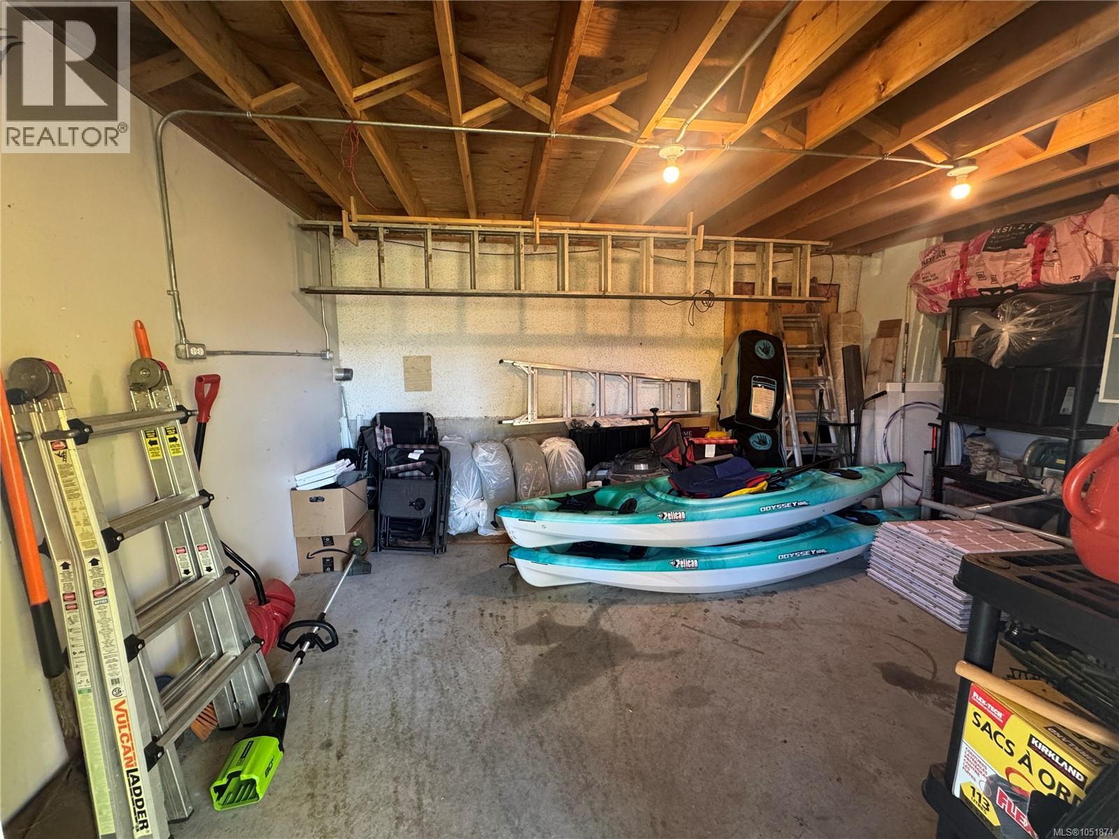 1088 Nelson St - 64