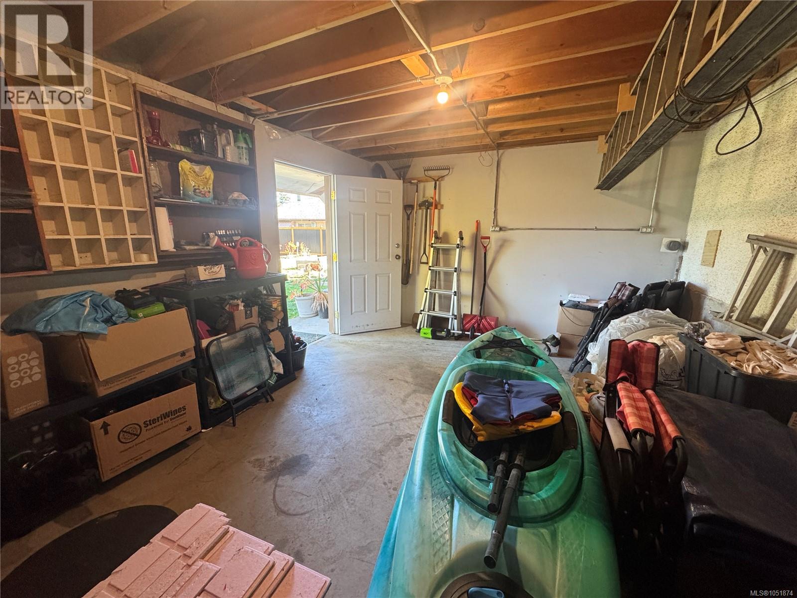 1088 Nelson St - 68