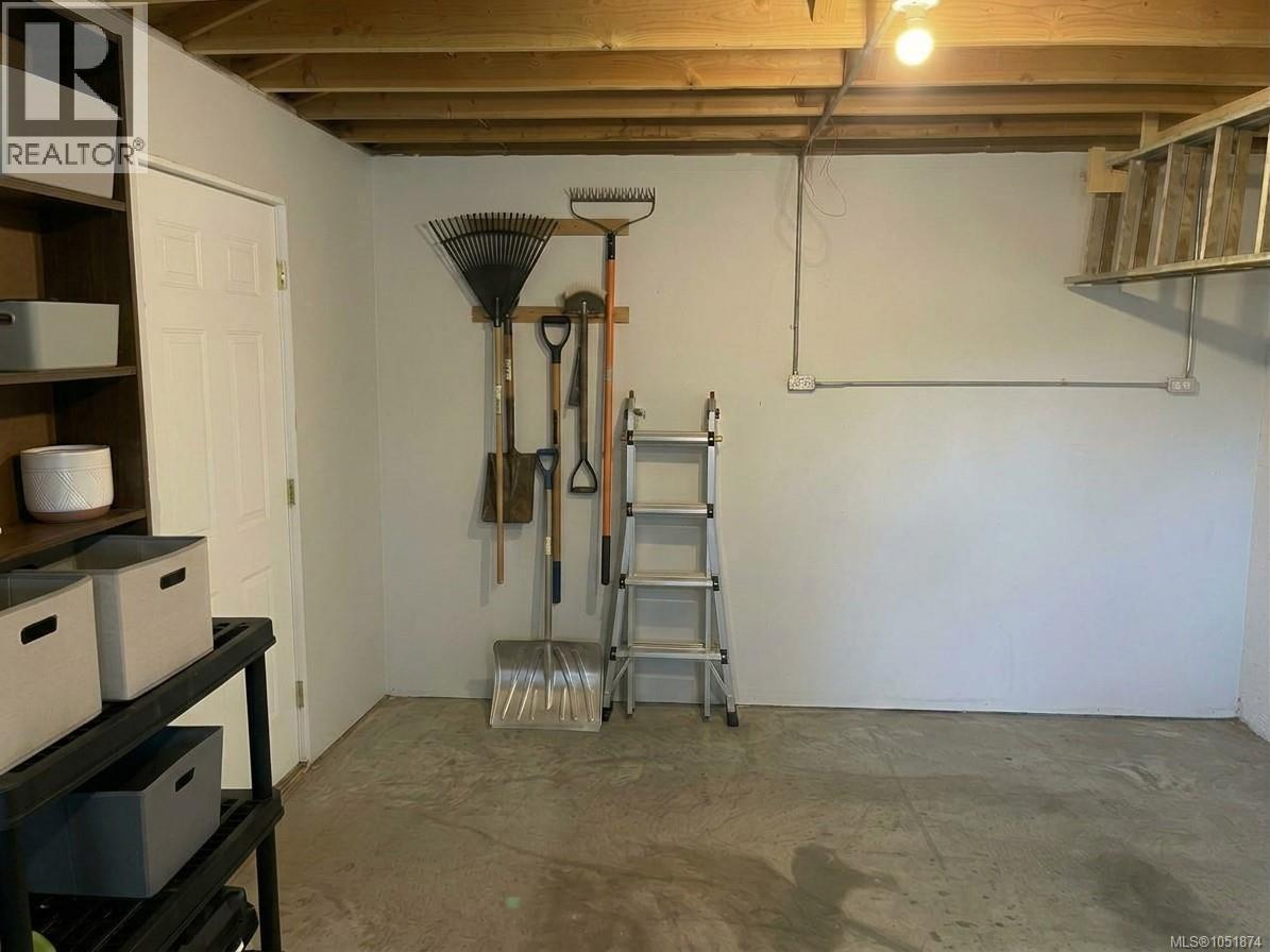 1088 Nelson St - 48