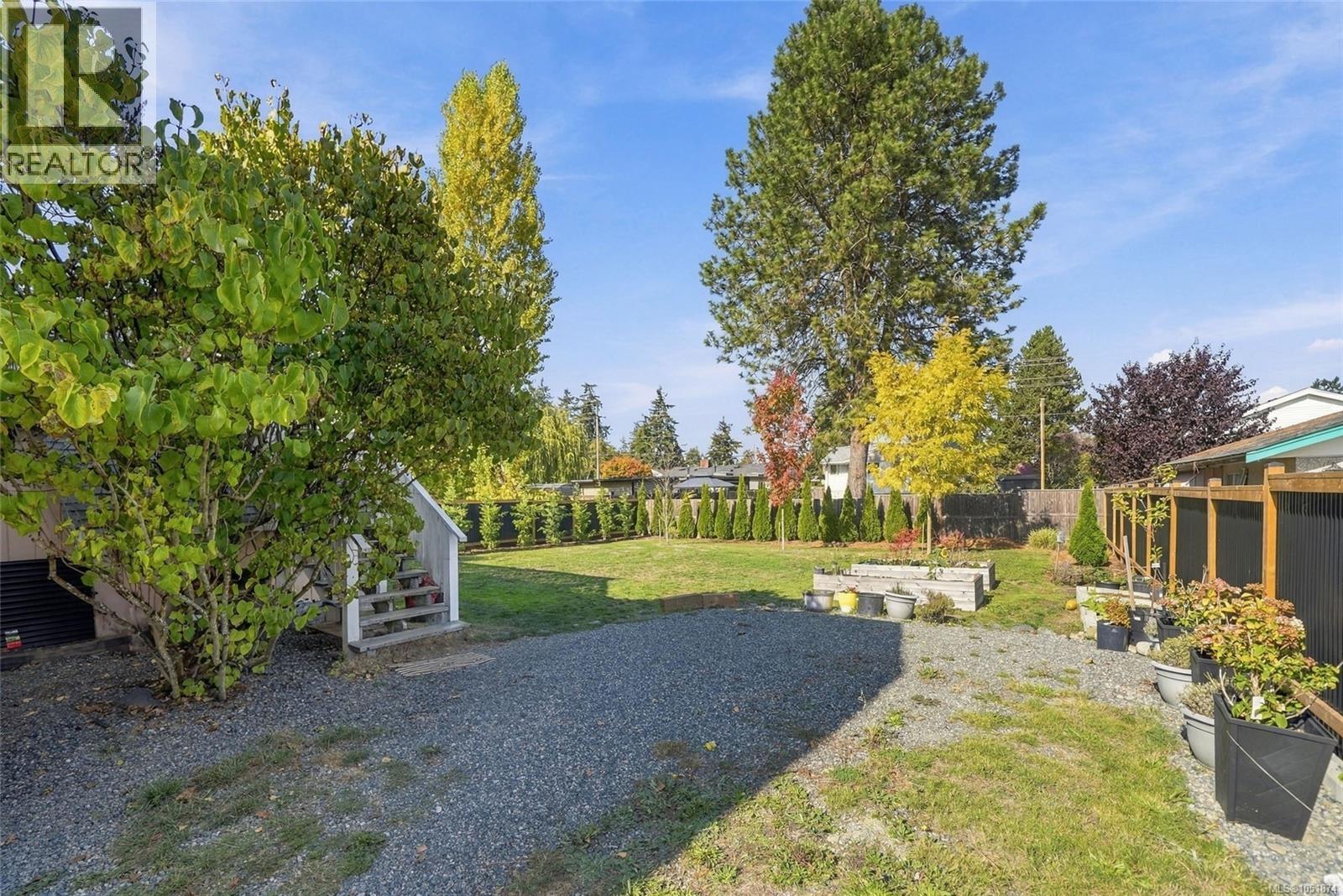 1088 Nelson St - Image 58