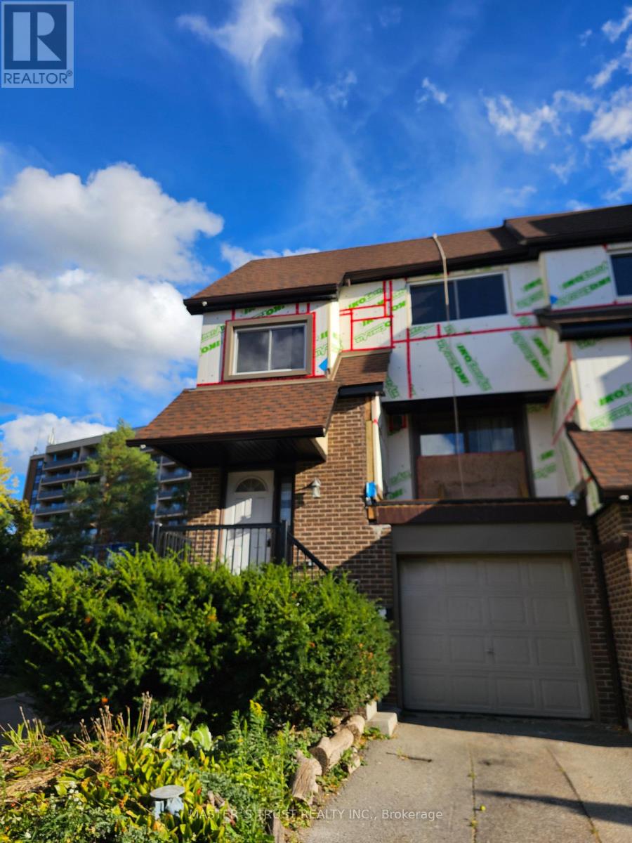 64 - 6780 FORMENTERA AVENUE, Mississauga (Meadowvale)