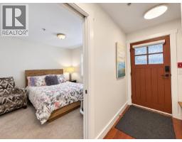 202 414 Gower Point Road, Gibsons, BC V0N1V5 Photo 9