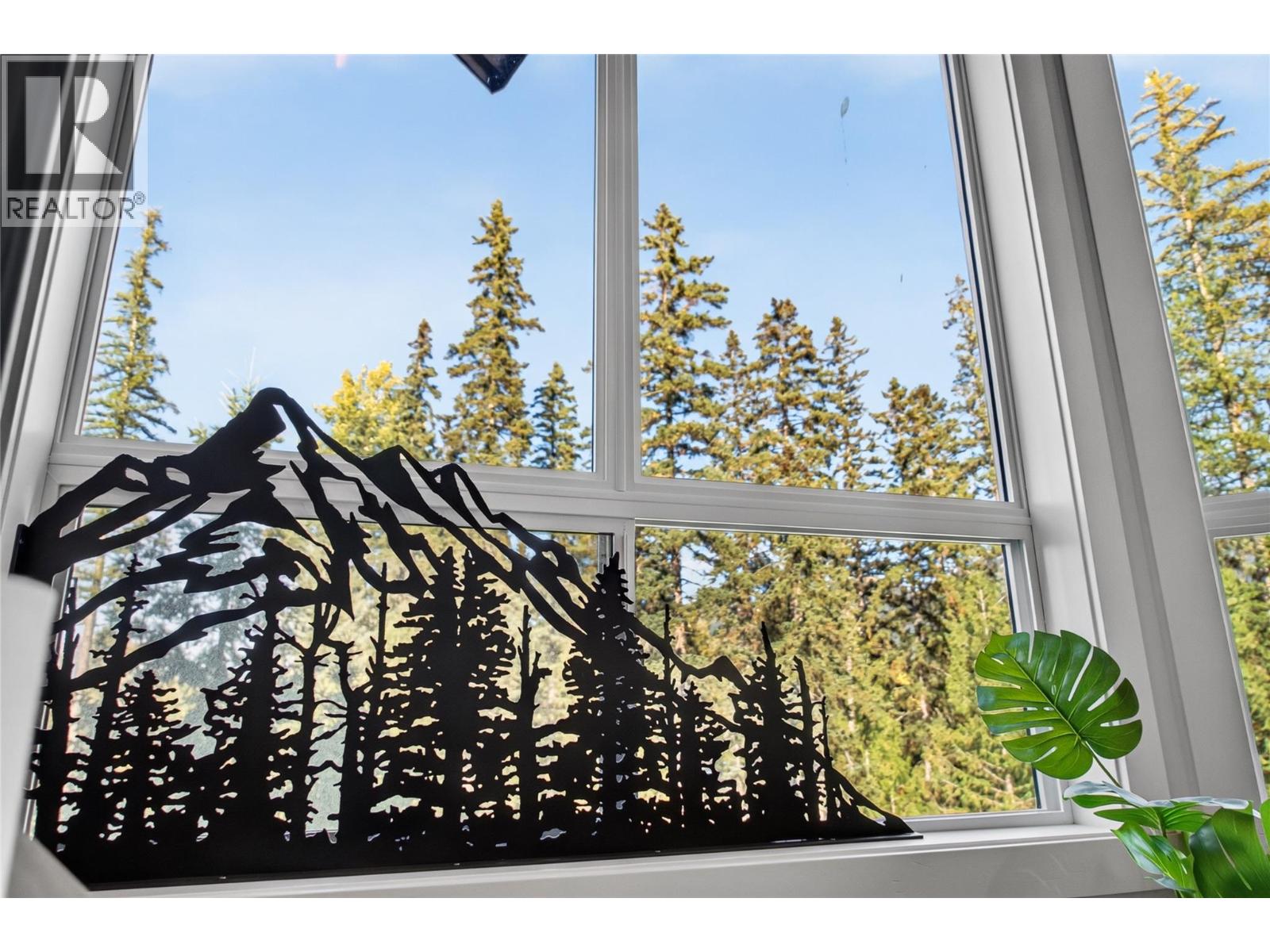 644 4559 TIMBERLINE Crescent, Fernie - Image 1