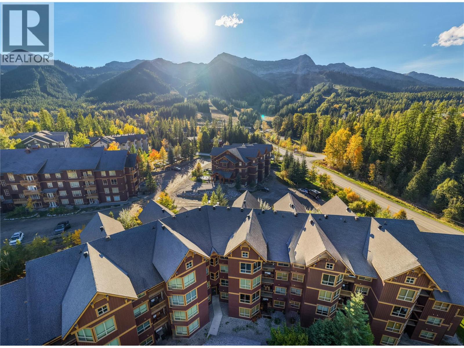 644 4559 TIMBERLINE Crescent, Fernie - Image 1