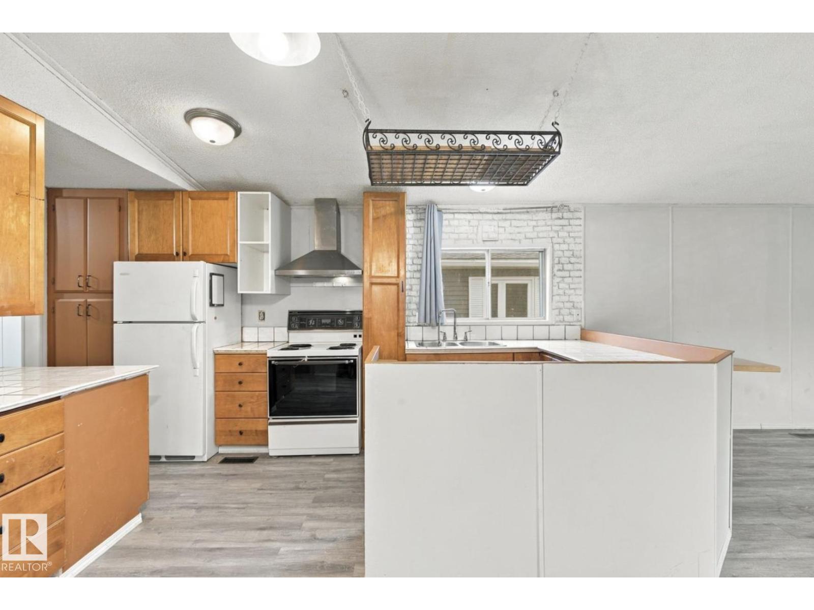 2664 Lakeview Drive NW, Westview Village — photo 15 of 30: Property photo