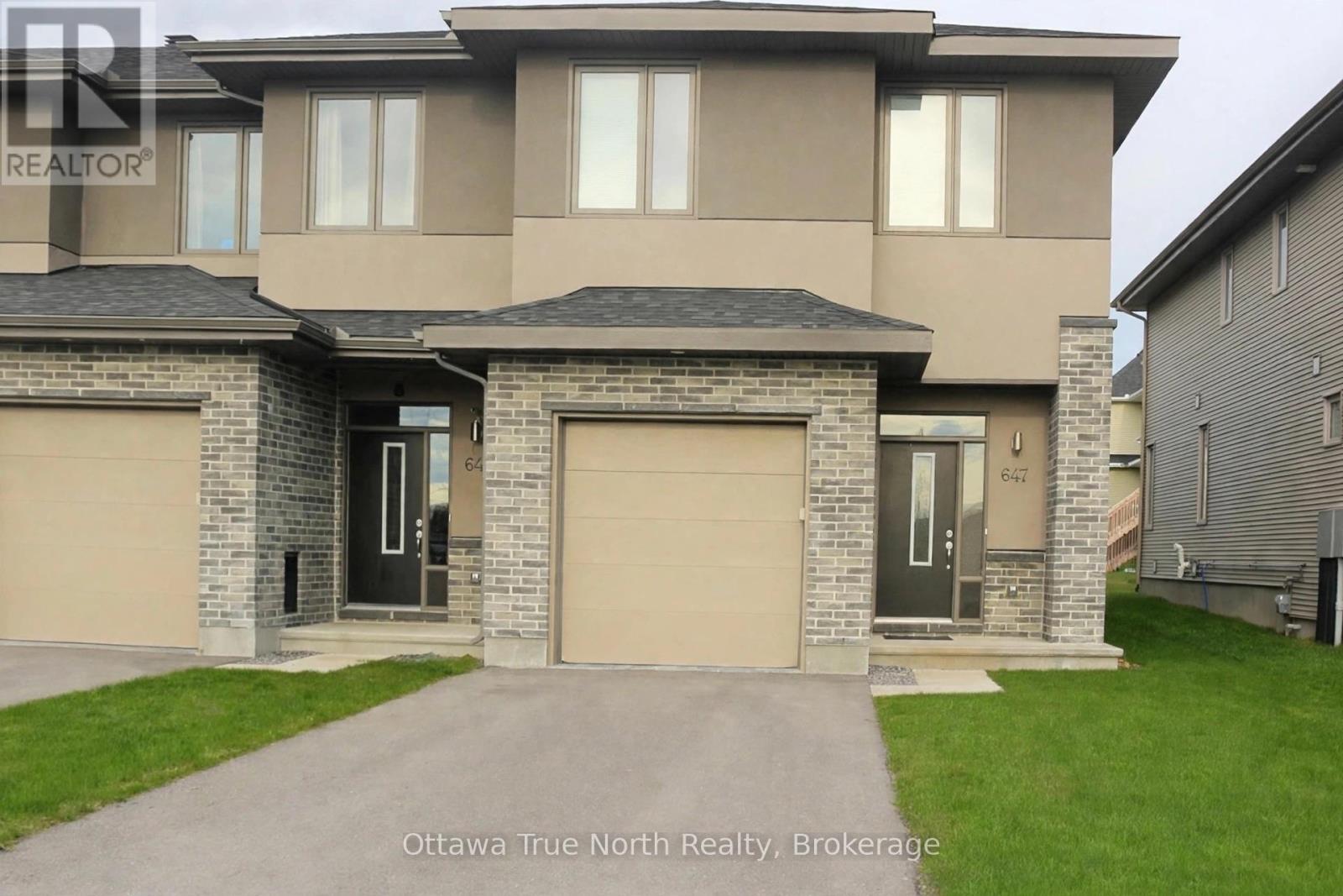 647 GABRIOLA WAY - 1