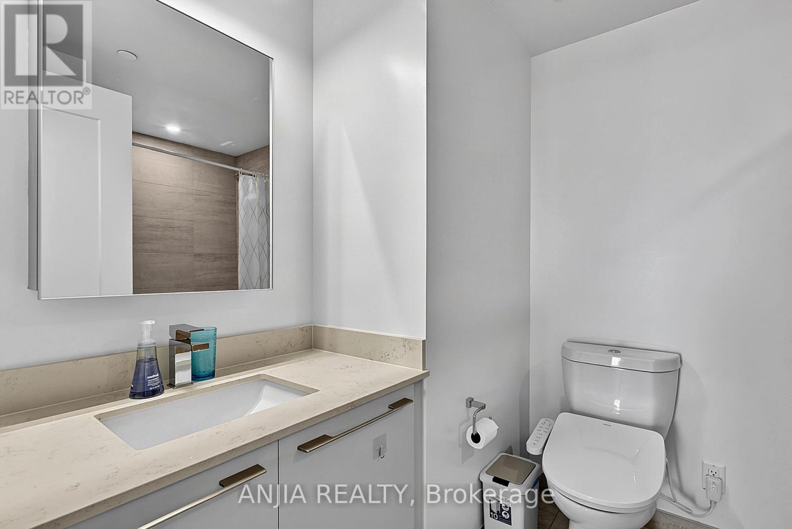 2705- 18 Water Walk Drive, Markham, ON photo 17