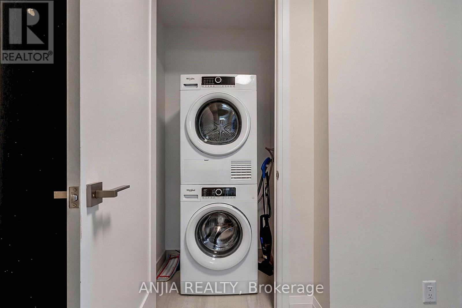 2705- 18 Water Walk Drive, Markham, ON photo 23