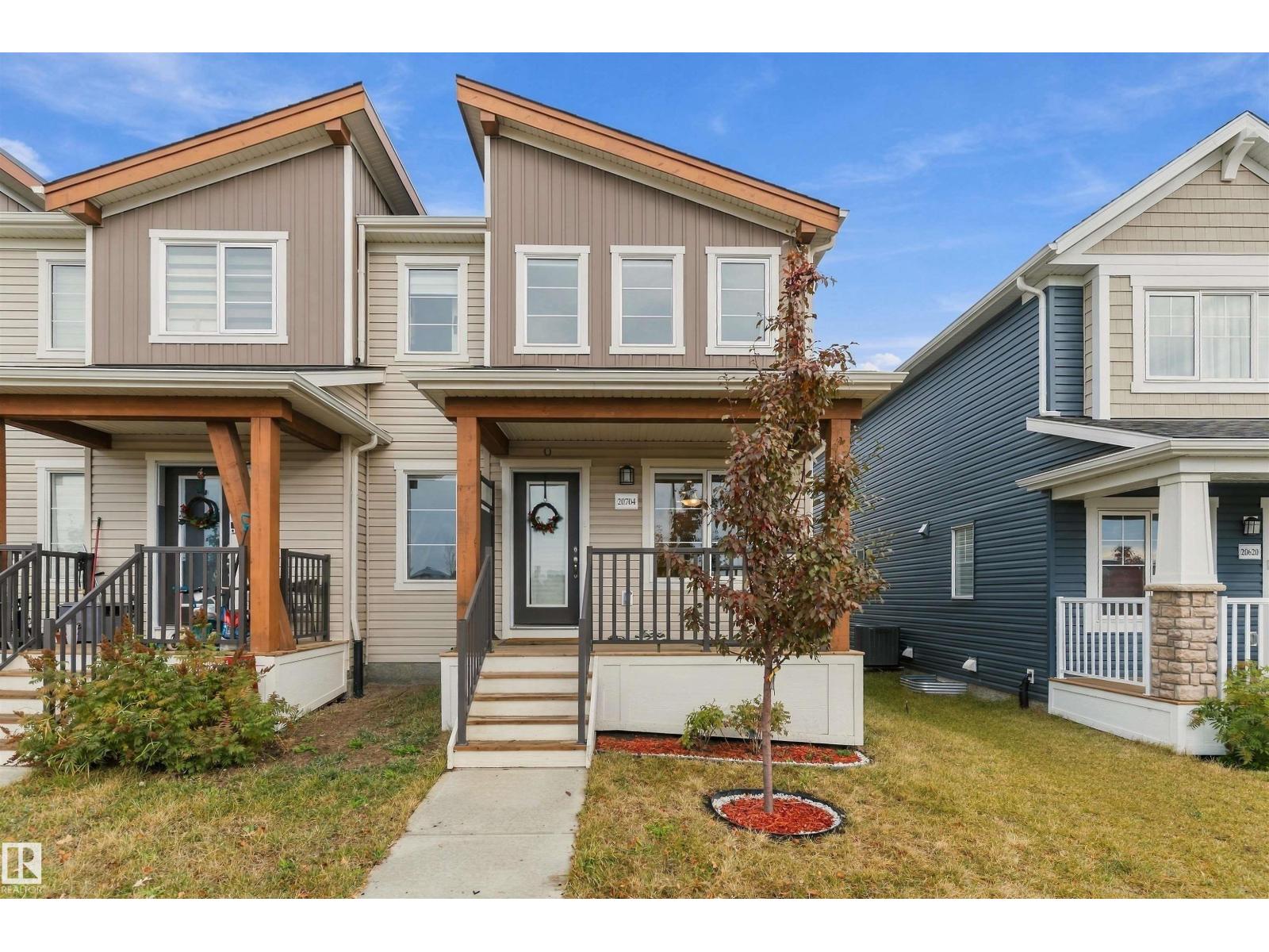 Photo of 20704 19 AV NW NW, Edmonton