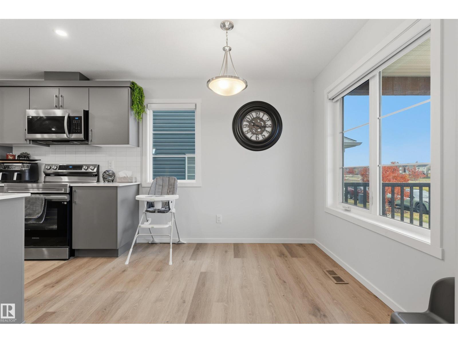 20704 19 AV NW - 7