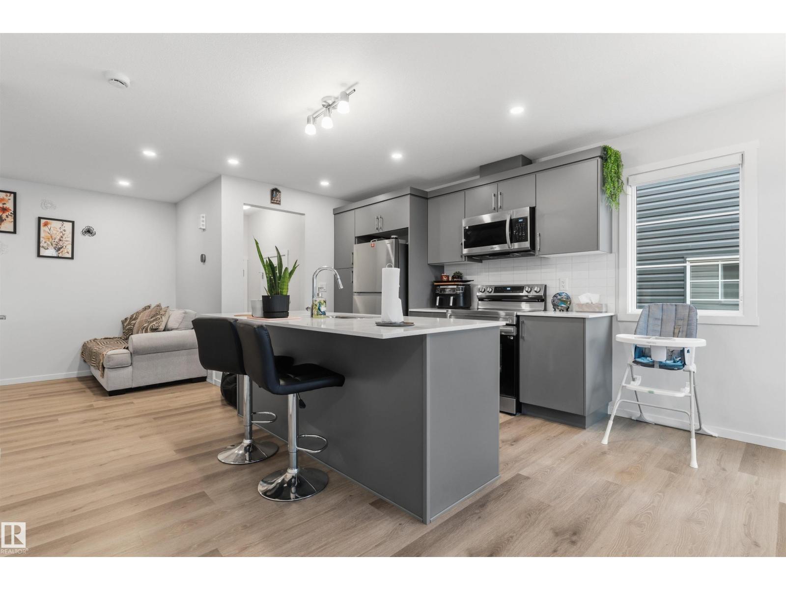 20704 19 AV NW - 9