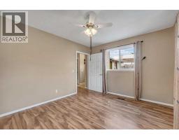 2807 32 Street SW - photo 26