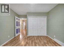 2807 32 Street SW - photo 20