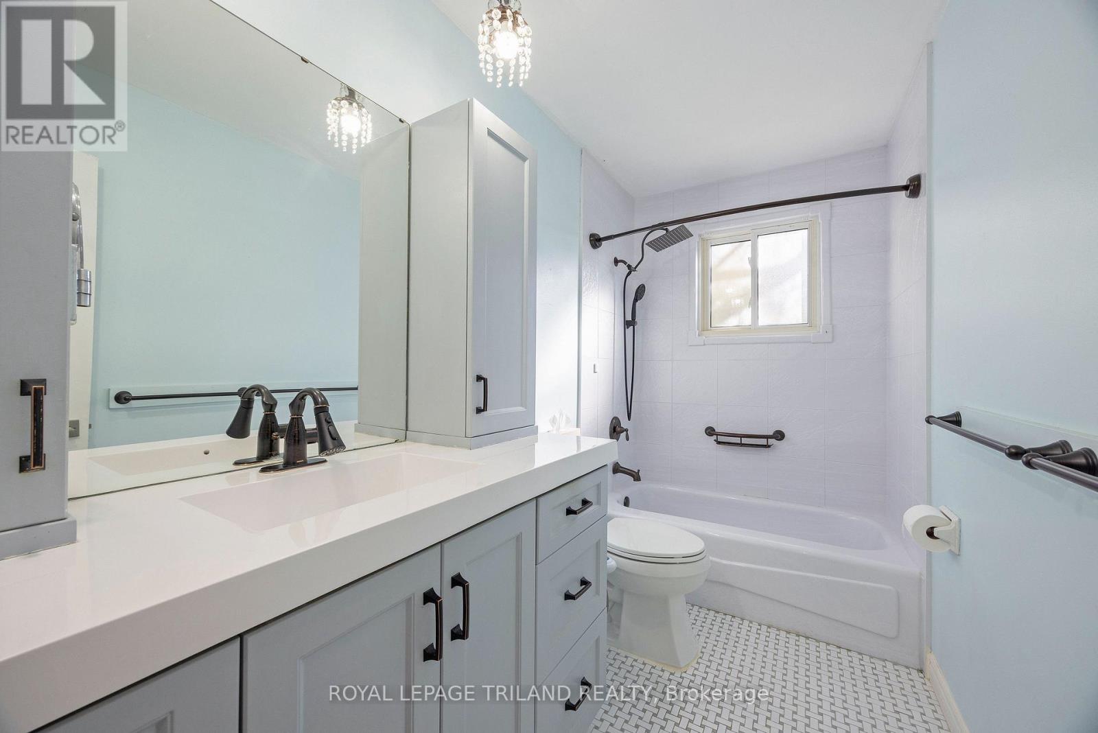 15 Confederation Drive — photo 16