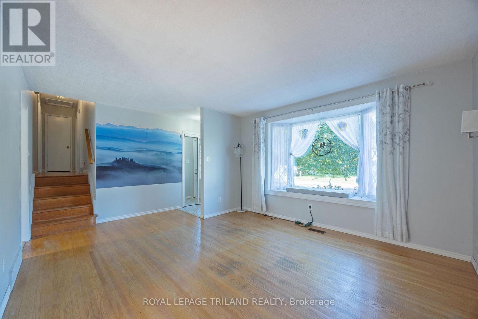15 Confederation Drive — photo 7