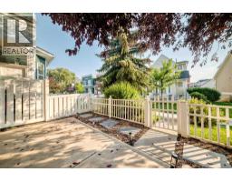 252 McKenzie Towne Link SE - photo 2