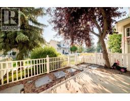 252 McKenzie Towne Link SE - photo 3