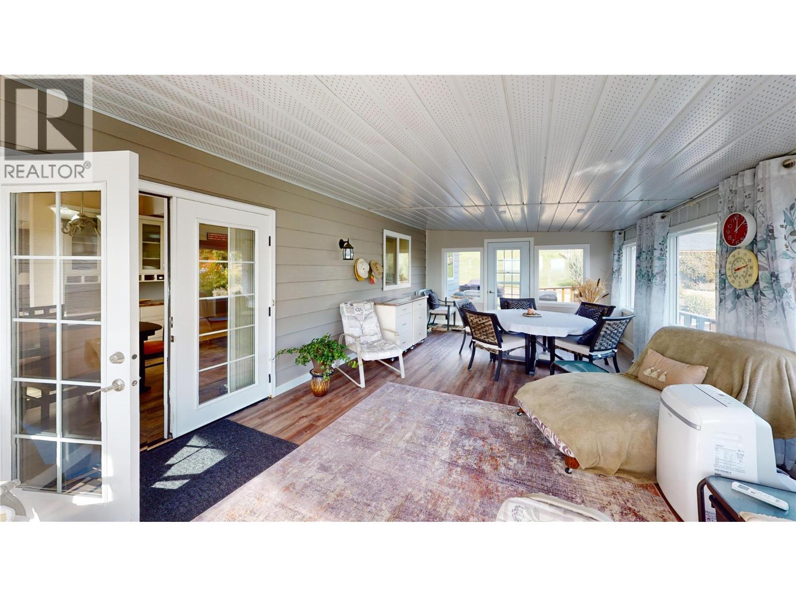 1030 MONROSE Road - 28
