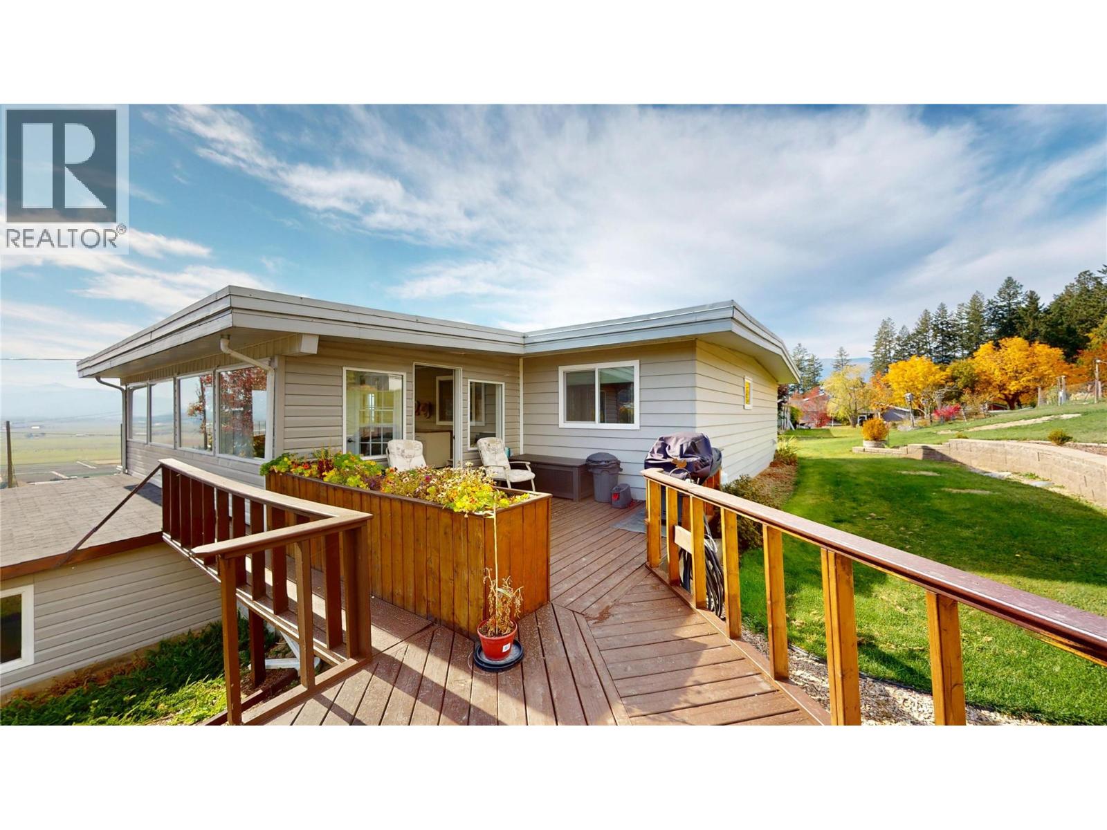 1030 MONROSE Road, Creston - Image 1