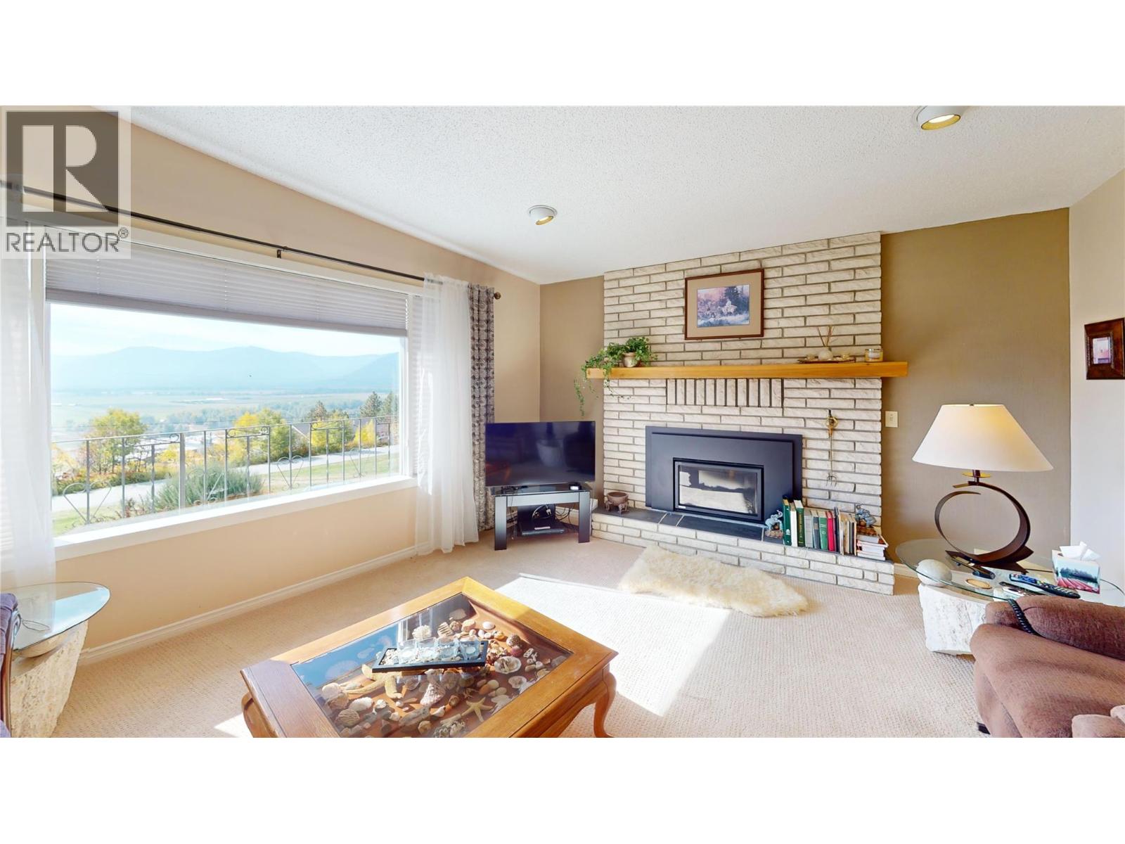 1030 MONROSE Road, Creston - Image 1