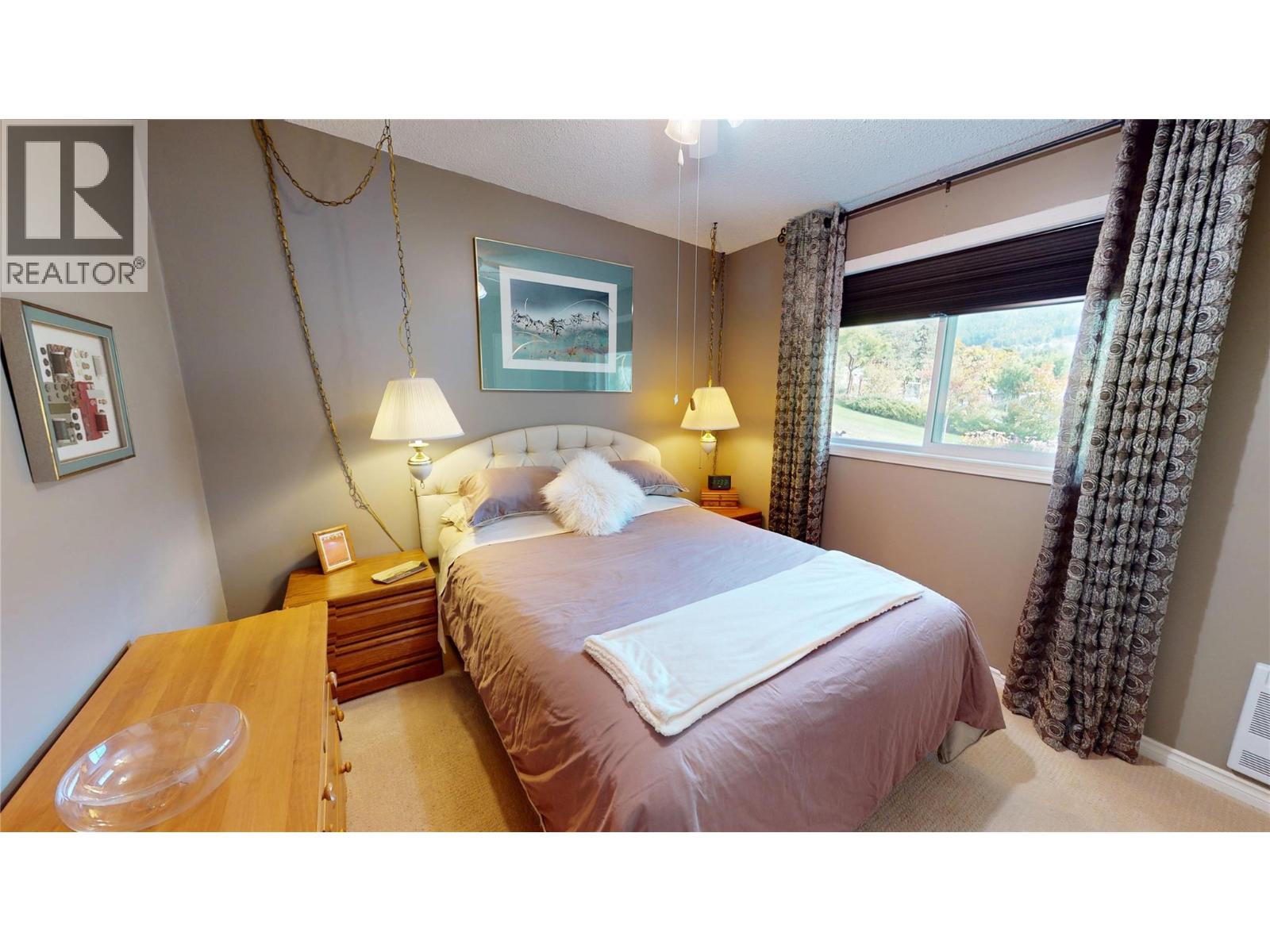 1030 MONROSE Road - 39