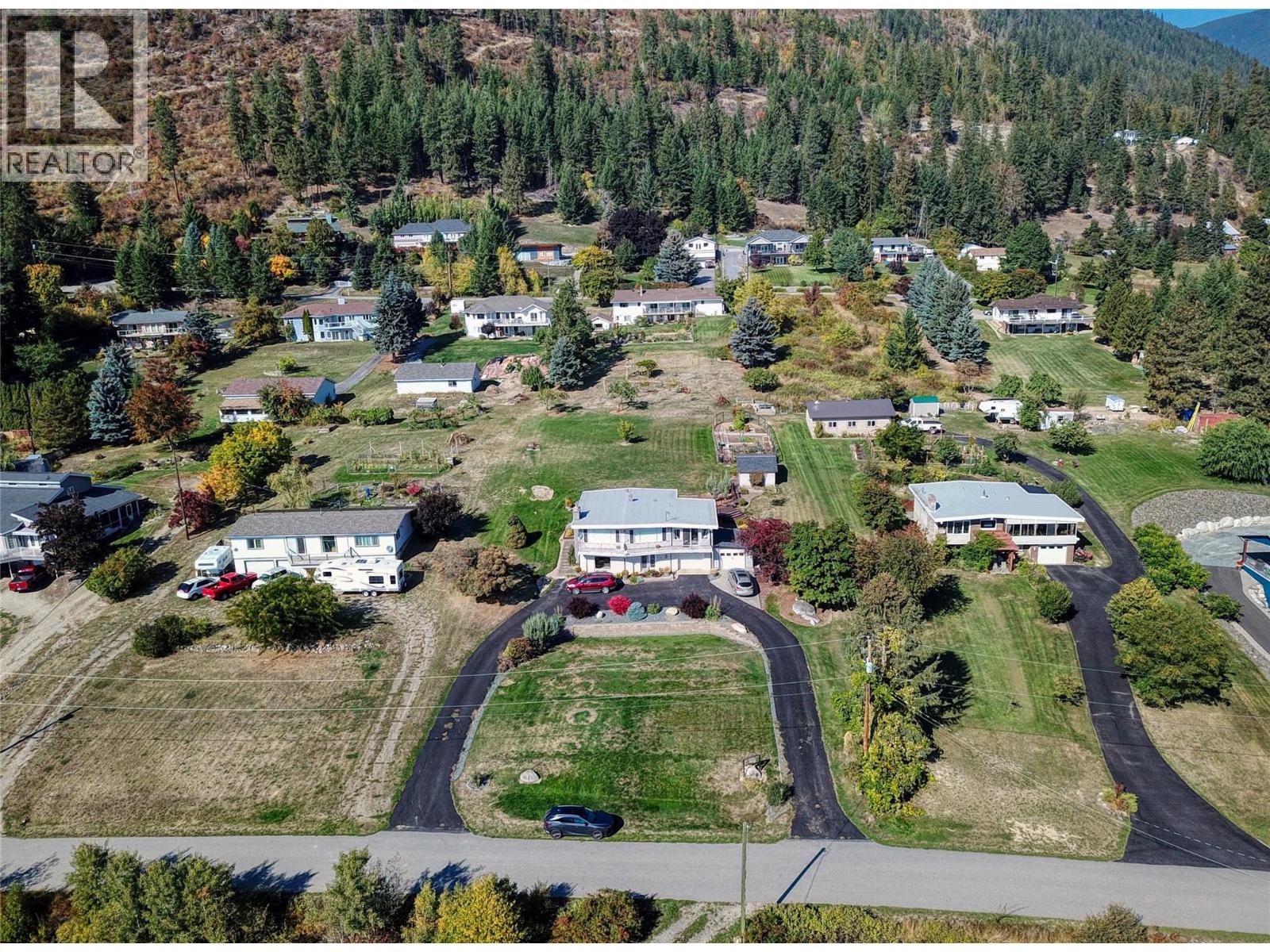 1030 MONROSE Road, Creston - Image 1