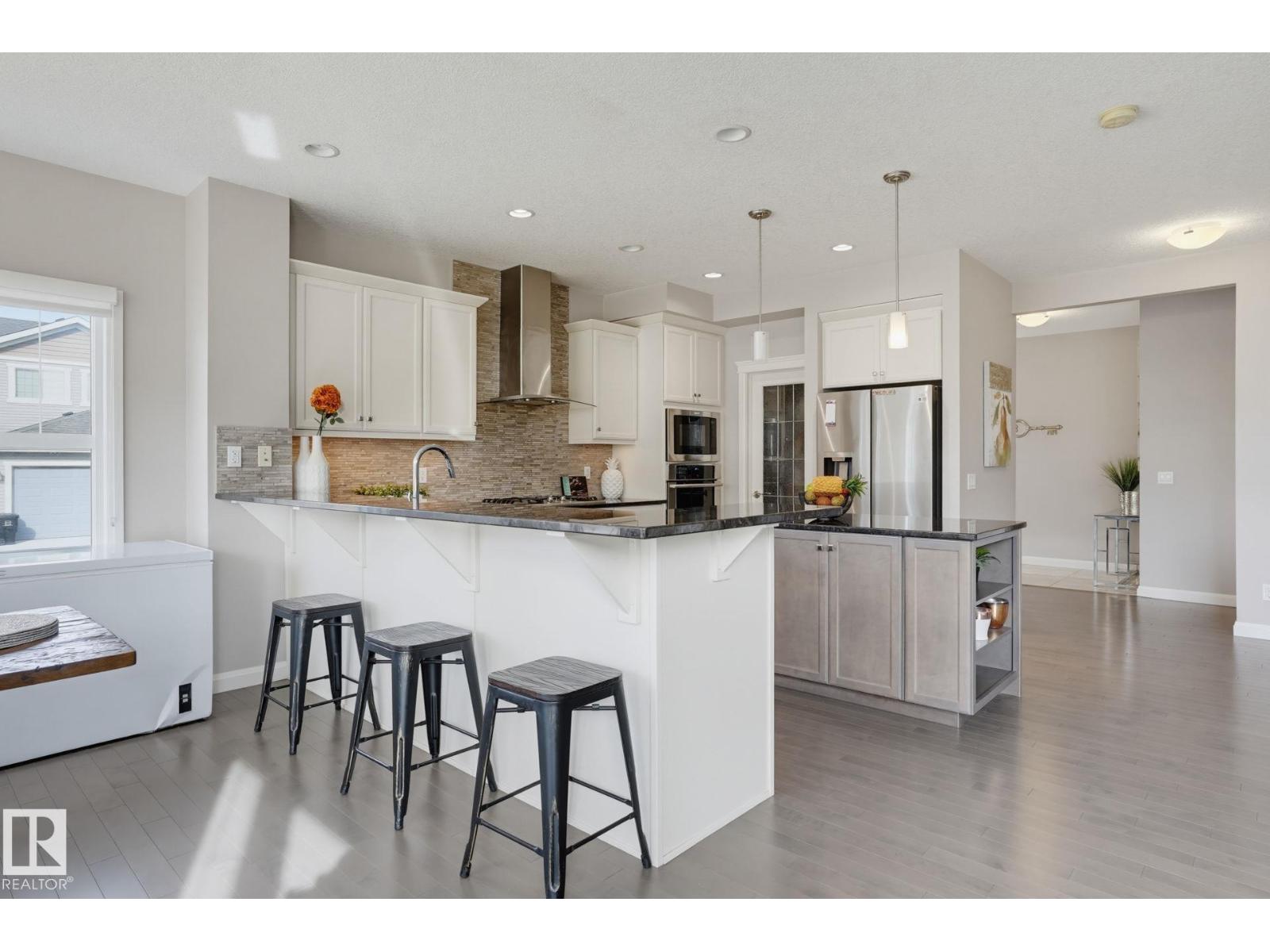 9448 228 ST NW - 10