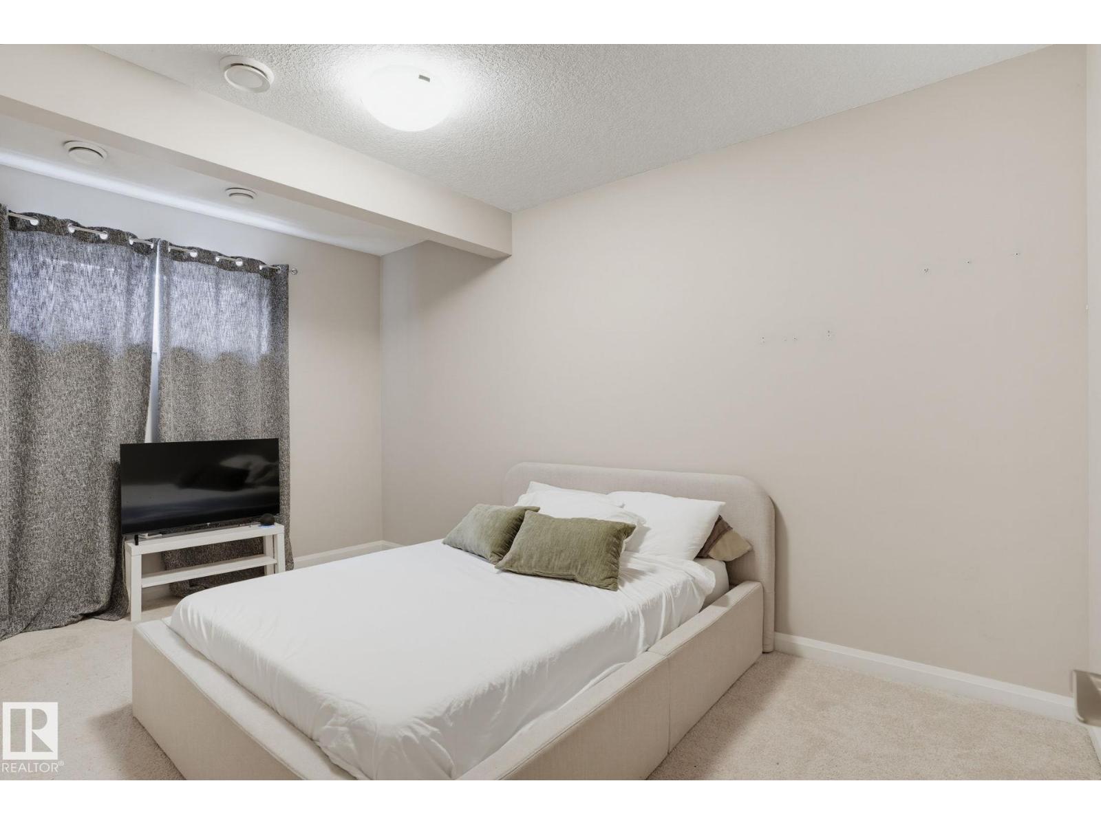 9448 228 ST NW - 29