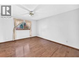 64 Edforth Crescent NW - photo 28