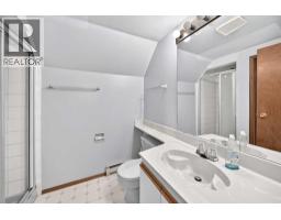 64 Edforth Crescent NW - photo 44