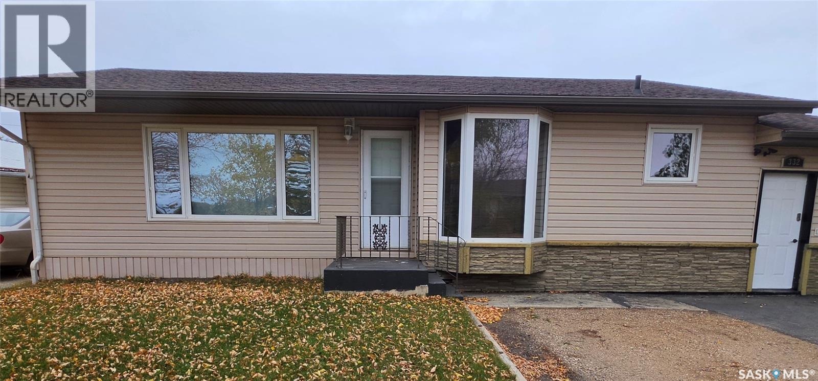 332 1st AVENUE NW, Preeceville