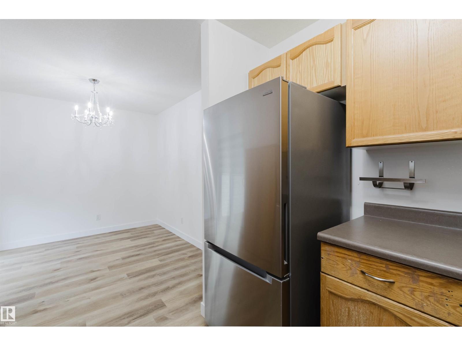 #85 10909 106 ST NW - 19