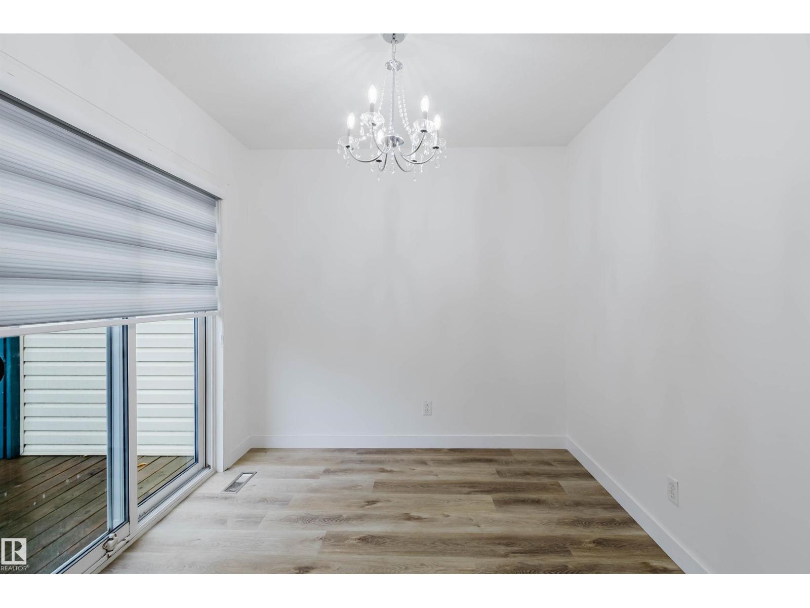 #85 10909 106 ST NW - 20