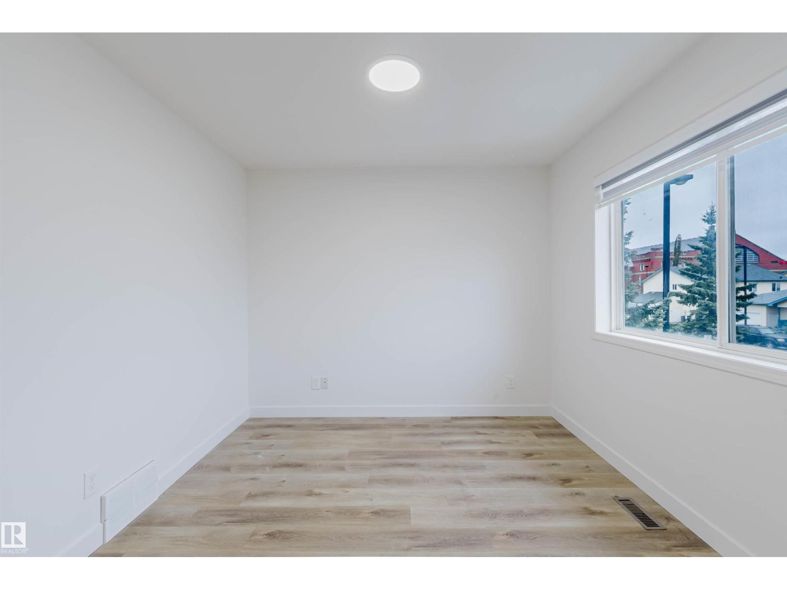 #85 10909 106 ST NW - 27