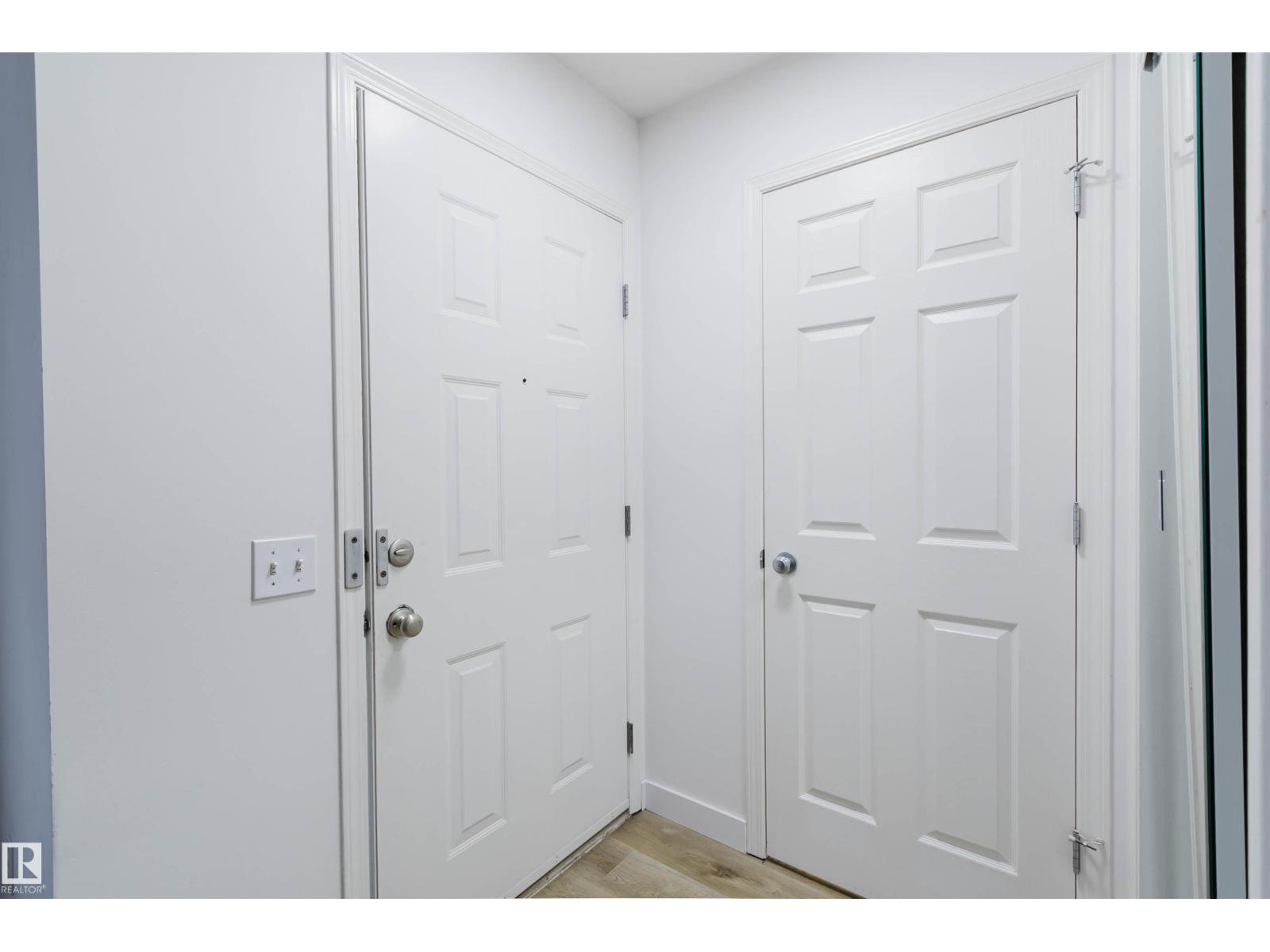 #85 10909 106 ST NW - 6