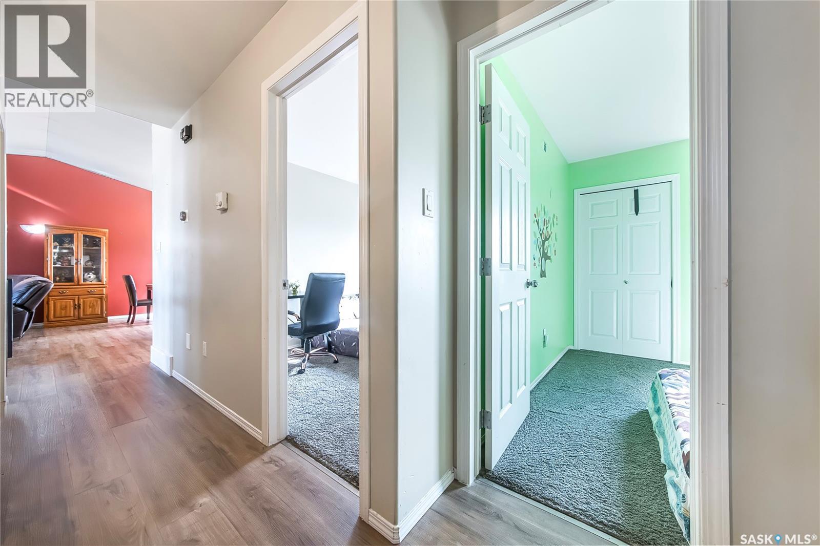604 Regier PLACE - 13