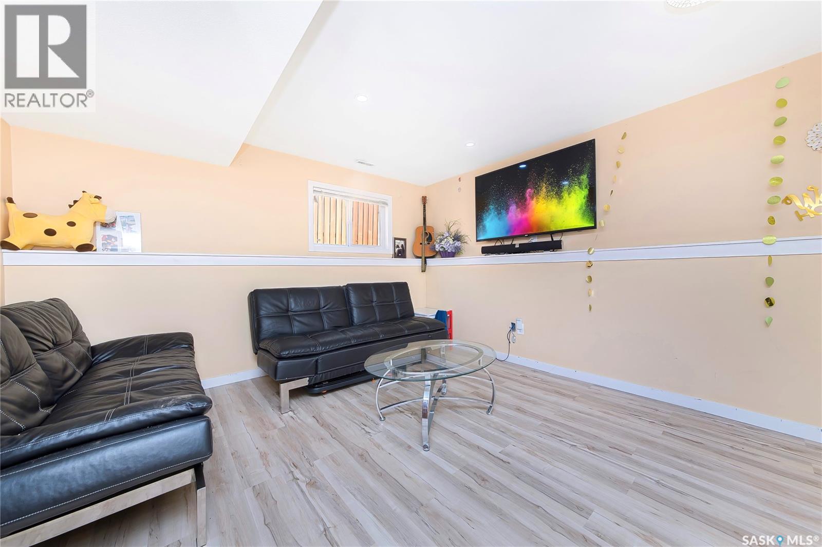 604 Regier PLACE - 25