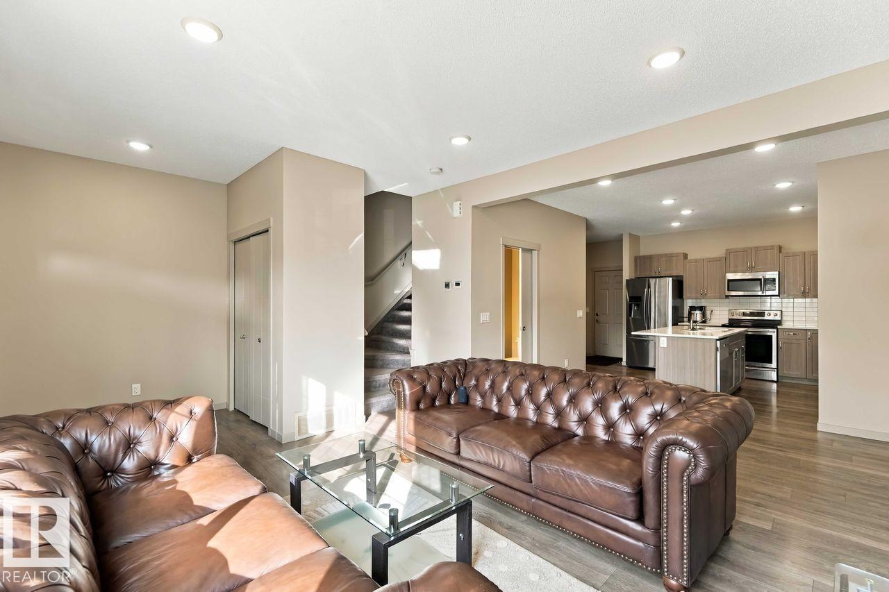1416 26 Avenue NW, Tamarack — photo 9 of 30: Property photo