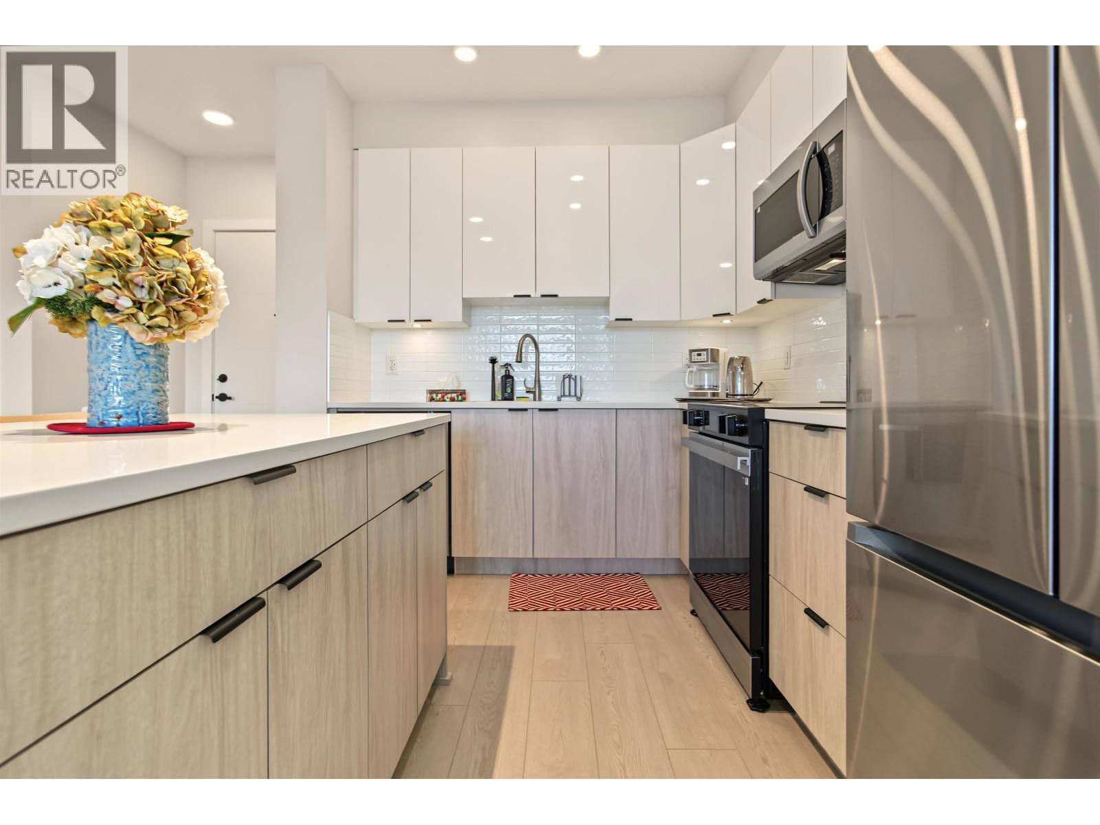 Photo of 411 11655 FRASER STREET 9