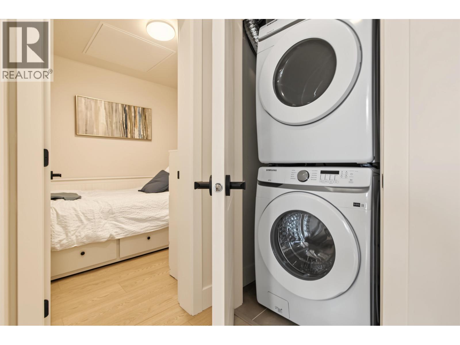 Photo of 411 11655 FRASER STREET 16
