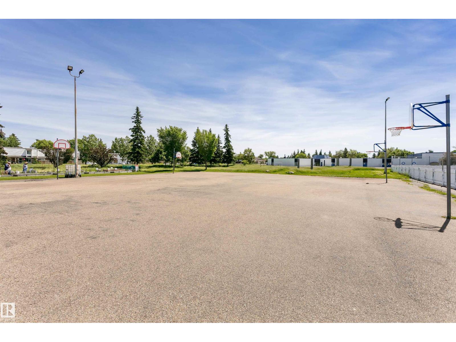 #124 10511 42 AV NW - 30