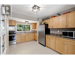 1638 Queen Street E, Sault Ste  Marie, ON P6A2G7 Photo 11