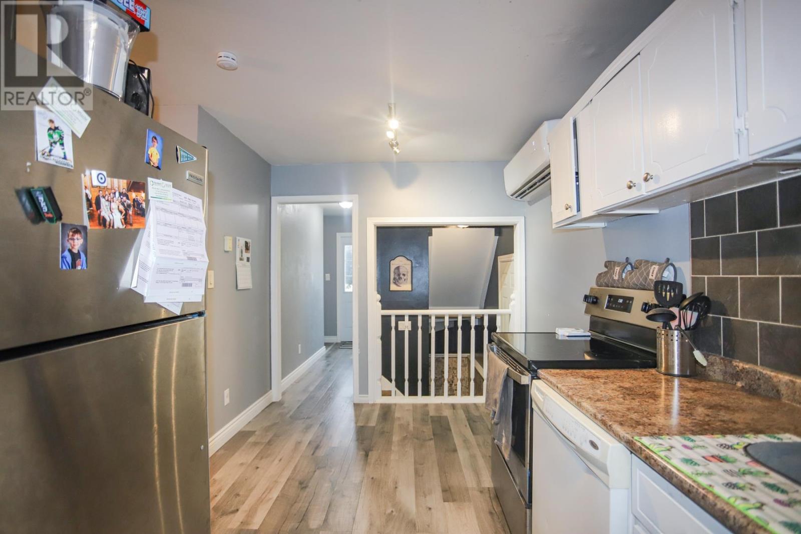 35 Broadview Dr — photo 12