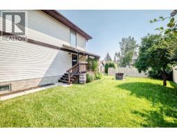 Bedroom - 31 Ranchero Bay Nw, Calgary, AB T3G1B6 Photo 12