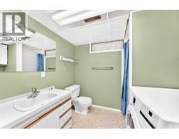 31 Ranchero Bay Nw, Calgary, AB T3G1B6 Photo 24
