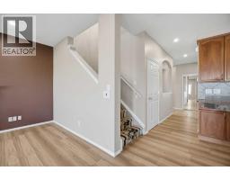 4pc Bathroom - 249 Saddlecrest Way Ne, Calgary, AB T3J5N3 Photo 12