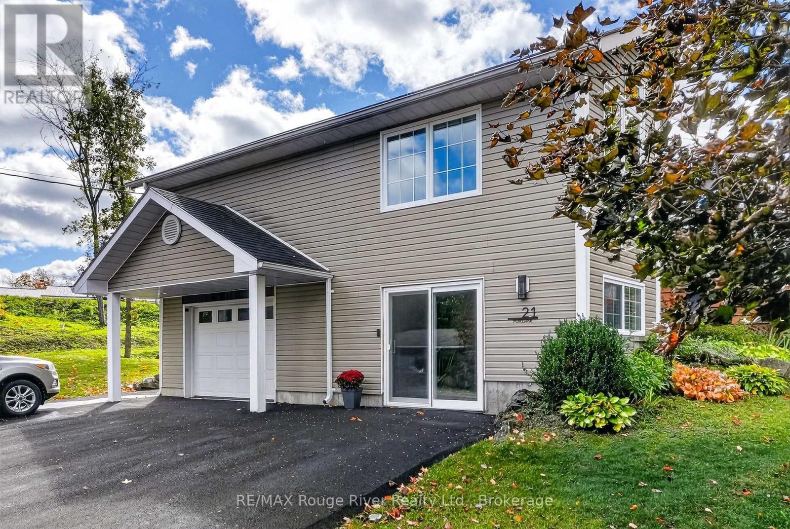 21 FOX LANE - 3