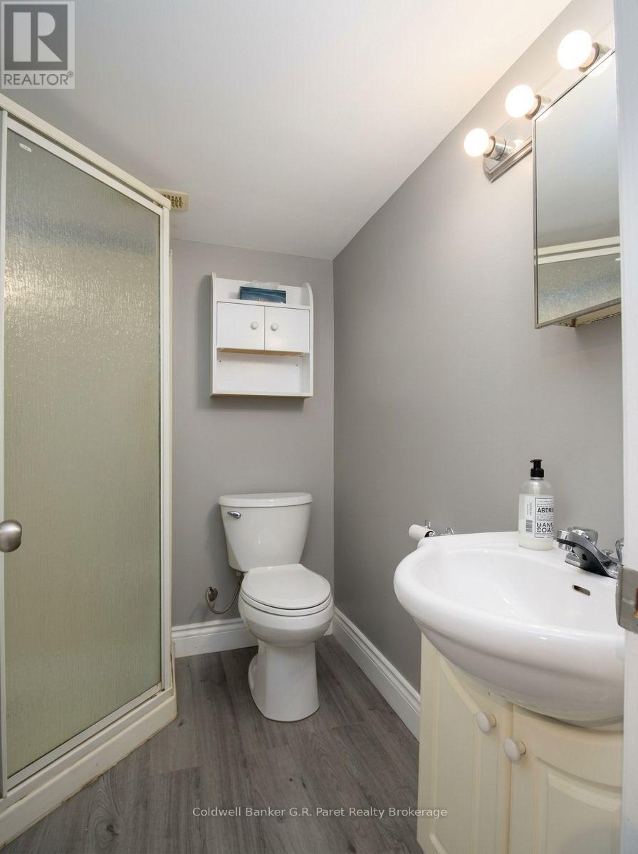 340 RIVERSIDE DRIVE - Image 24